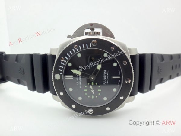 Copy Panerai Luminor Submersible SS Black Rubber Watch PAM 682 Copy Panerai Luminor Submersible SS Black Rubber Watch PAM 682