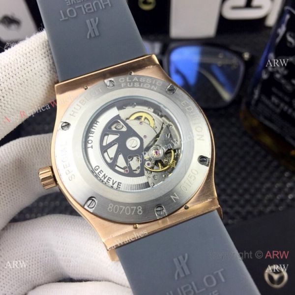 Replica Hublot Classic Fusion 43mm Watches Silver Dial Rose Gold Replica Hublot Classic Fusion 43mm Watches Silver Dial Rose Gold