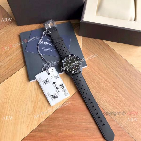 Swiss Tag Heuer Formula 1 Calibre 5 Men Watch Black Leather Strap Swiss Tag Heuer Formula 1 Calibre 5 Men Watch Black Leather Strap