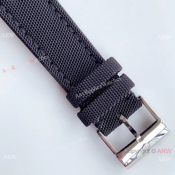 Noob V2 Breitling Avenger II GMT Swiss 2836 Watch White Face Diamond Bezel Noob V2 Breitling Avenger II GMT Swiss 2836 Watch White Face Diamond Bezel