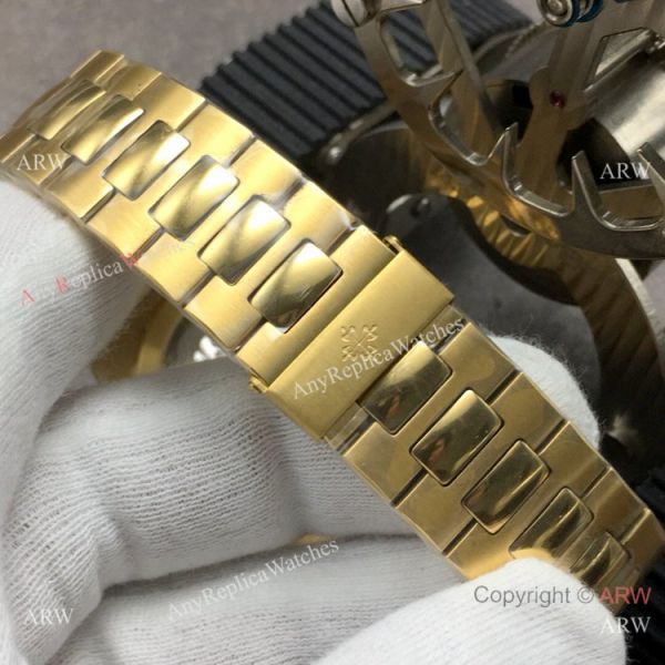 GB Factory Swiss Cal.324 Replica Patek Philippe Nautilus Green Dial Watch GB Factory Swiss Cal.324 Replica Patek Philippe Nautilus Green Dial Watch