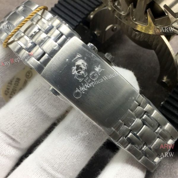 GB Factory Omega Diver 300M James Bond Replica Watch Stainless Steel White Dial Omega 8800 Movement GB Factory Omega Diver 300M James Bond Replica Watch Stainless Steel White Dial Omega 8800 Movement