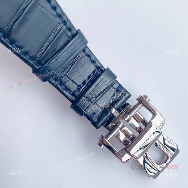 Swiss Replica Patek Philippe Nautilus Moon Phase Blue Dial Automatic Watch Swiss Replica Patek Philippe Nautilus Moon Phase Blue Dial Automatic Watch