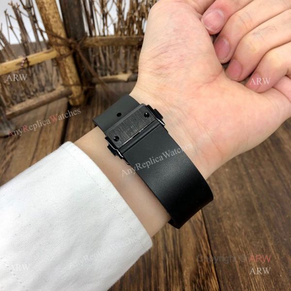 1:1 Swiss Replica Hublot Tourbillon Skeleton Big Bang Black Rainbow Watch 1:1 Swiss Replica Hublot Tourbillon Skeleton Big Bang Black Rainbow Watch