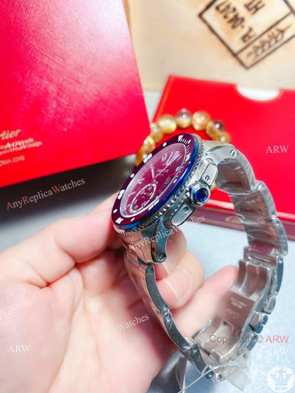 New! Replica Cartier Calibre de Quartz Watches Rose Gold Blue Bezel New! Replica Cartier Calibre de Quartz Watches Rose Gold Blue Bezel