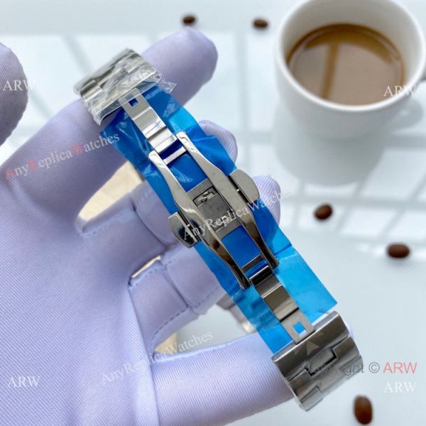 Copy Vacheron Constantin Geneve Overseas Watches SS White Face Copy Vacheron Constantin Geneve Overseas Watches SS White Face