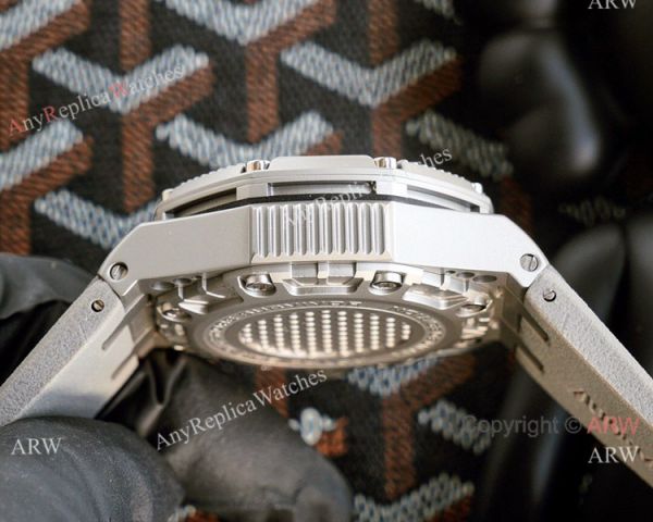 New Replica Audemars Piguet Royal Oak Offshore Survivor Watch Gray Face New Replica Audemars Piguet Royal Oak Offshore Survivor Watch Gray Face