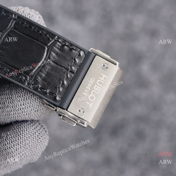 2021 Replica Hublot Classic Fusion 42mm Black Dial Rubber Strap Watches 2021 Replica Hublot Classic Fusion 42mm Black Dial Rubber Strap Watches