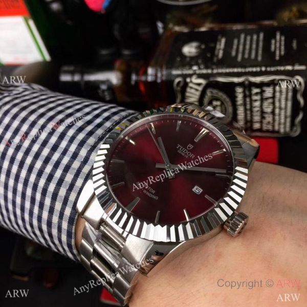 Tudor Geneve m12510 Stainless steel Cherry red dial Watches 40mm Tudor Geneve m12510 Stainless steel Cherry red dial Watches 40mm