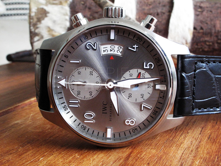 IWC Spitfire IW3878-09 Stainless Steel Automatic Self-Winding IWC Spitfire IW3878-09 Stainless Steel Automatic Self-Winding