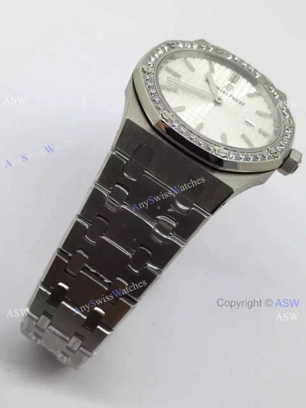 Copy Swiss Audemars Piguet Royal Oak Diamond Bezel Watch SS White Dial Copy Swiss Audemars Piguet Royal Oak Diamond Bezel Watch SS White Dial