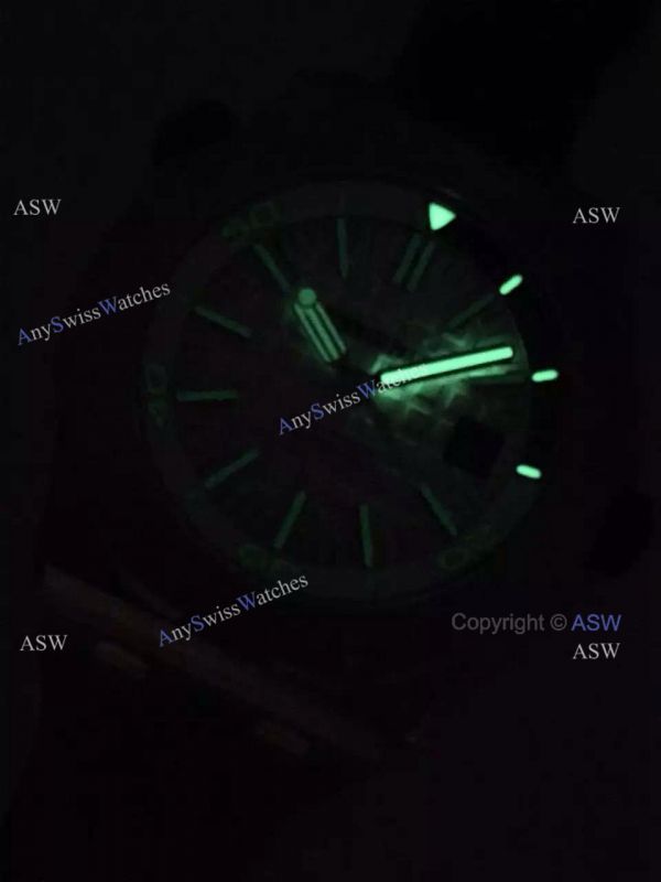 Swiss Audemars Piguet Replica Watch SS White Black Rubber Watch Swiss Audemars Piguet Replica Watch SS White Black Rubber Watch