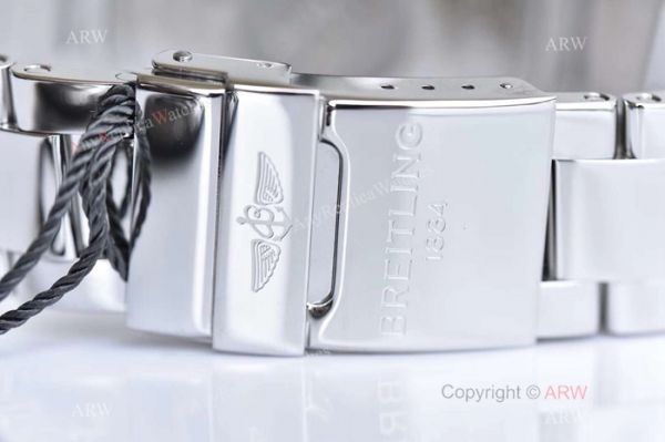 AAA Grade Breitling Avenger II GMT SS Black Dial Watch Swiss 2836 AAA Grade Breitling Avenger II GMT SS Black Dial Watch Swiss 2836
