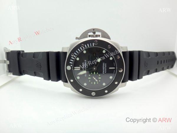 Copy Panerai Luminor Submersible SS Black Rubber Watch PAM 682 Copy Panerai Luminor Submersible SS Black Rubber Watch PAM 682