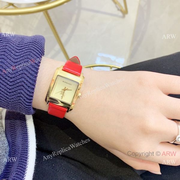 Copy Burberry 25mm women Watches Gold Case Black Leather Band Copy Burberry 25mm women Watches Gold Case Black Leather Band