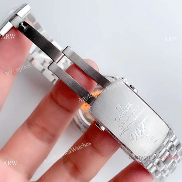 (OM)Omega Commanders 007 James Bond Watch Replica Swiss 2507 Movement (OM)Omega Commanders 007 James Bond Watch Replica Swiss 2507 Movement