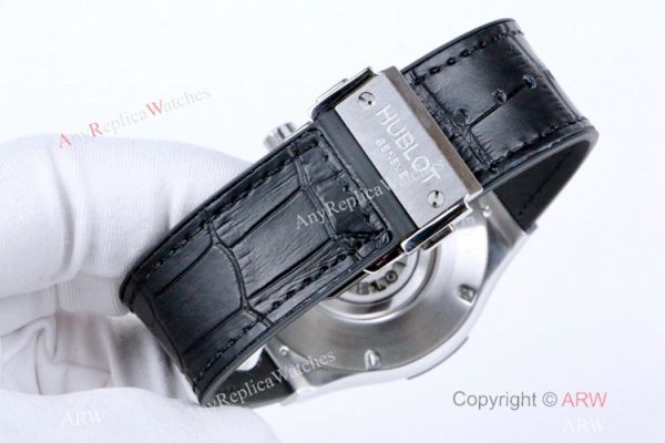 2019 Replica Hublot Classic Fusion Iced Out Diamond Watch 43mm 2019 Replica Hublot Classic Fusion Iced Out Diamond Watch 43mm