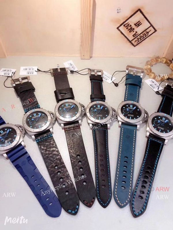 2019 Replica Panerai Submersible Mike Horn Edition PAM985 Watch Blue Markers 2019 Replica Panerai Submersible Mike Horn Edition PAM985 Watch Blue Markers