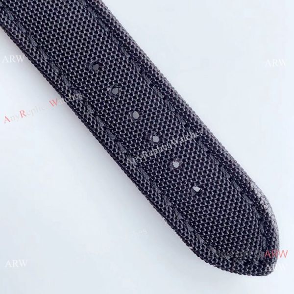 Noob V2 Breitling Avenger II GMT Swiss 2836 Watch White Face Diamond Bezel Noob V2 Breitling Avenger II GMT Swiss 2836 Watch White Face Diamond Bezel