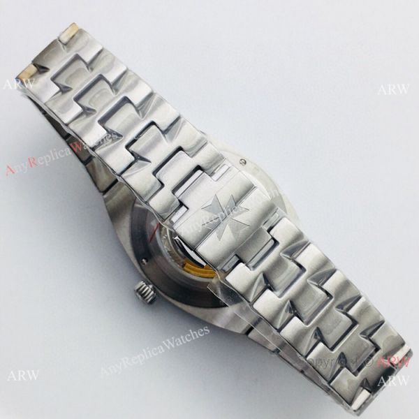 GB Vacheron Constantin Overseas Perpetual Calendar Men Watch SS Silver Dial GB Vacheron Constantin Overseas Perpetual Calendar Men Watch SS Silver Dial