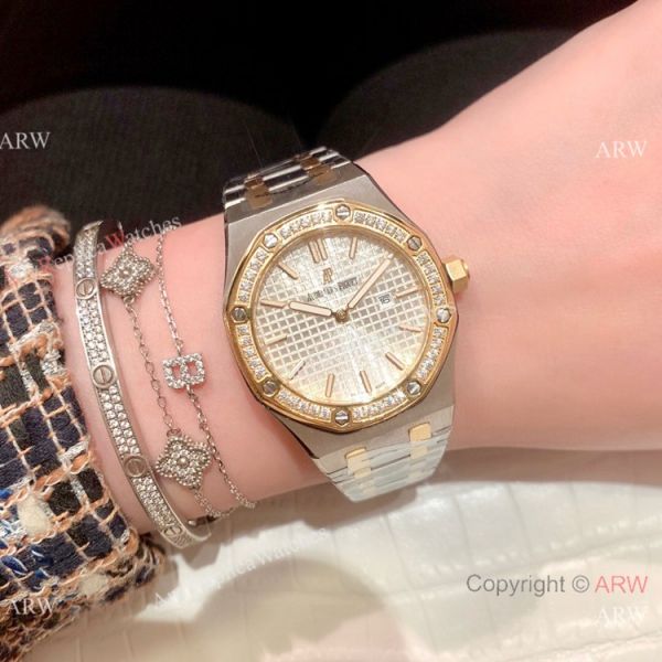 Copy Audemars Piguet Royal Oak Lady 33mm Watches Two Tone Copy Audemars Piguet Royal Oak Lady 33mm Watches Two Tone