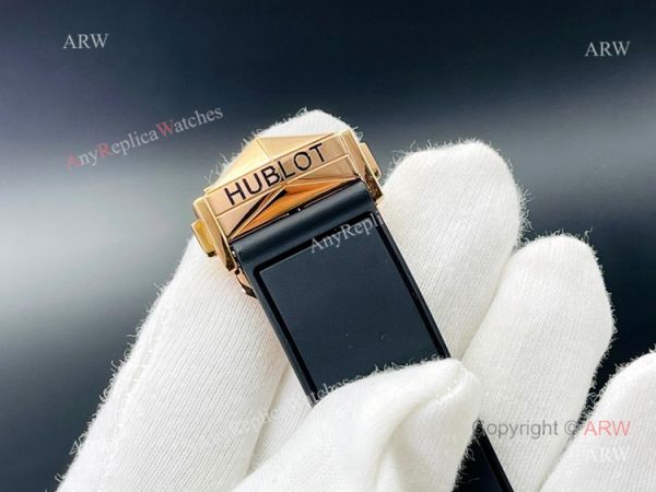 Swiss Replica Hublot Big Bang Sang Bleu Rose Gold Watch For Men With Black Rubber Strap Swiss Replica Hublot Big Bang Sang Bleu Rose Gold Watch For Men With Black Rubber Strap