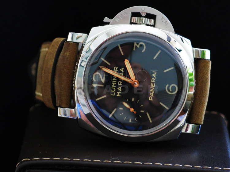Panerai Luminor 1950 3 Days PAM422 18k White Gold Manual Hand Wind Panerai Luminor 1950 3 Days PAM422 18k White Gold Manual Hand Wind