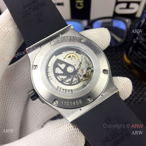 Replica Hublot Classic Fusion 43mm watches Black Bezel Rubber Strap Replica Hublot Classic Fusion 43mm watches Black Bezel Rubber Strap