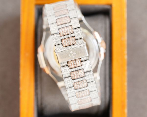 Swiss Replica Iced Out Patek Philippe Nautilus 9015 Ultra-thin Watch 2-Tone Rose Gold Chocolate Dial 40mm Swiss Replica Iced Out Patek Philippe Nautilus 9015 Ultra-thin Watch 2-Tone Rose Gold Chocolate Dial 40mm